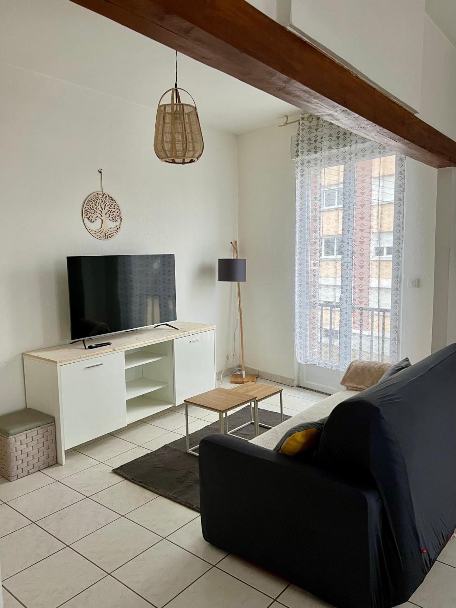 Good Loc Apartment Sens Ngoại thất bức ảnh
